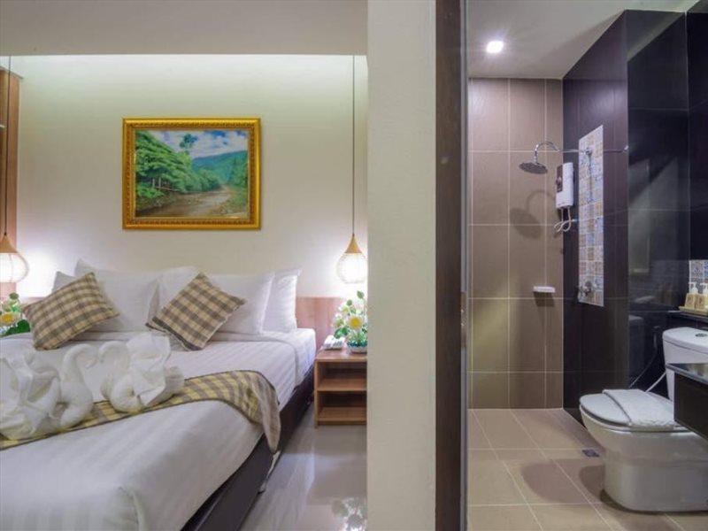 Pura Nakhon Hotel Накхонситхаммарат Экстерьер фото